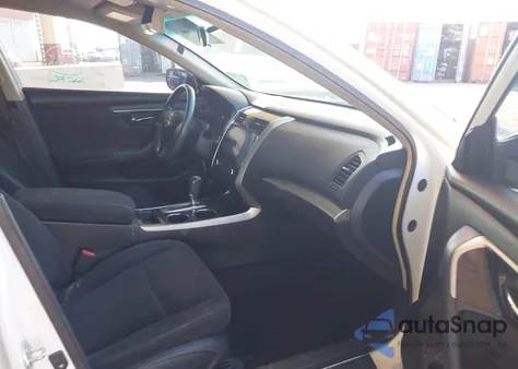 2013 Nissan Altima 2.5 S z USA, uszkodzony, nr VIN 1N4AL3AP3DN516117